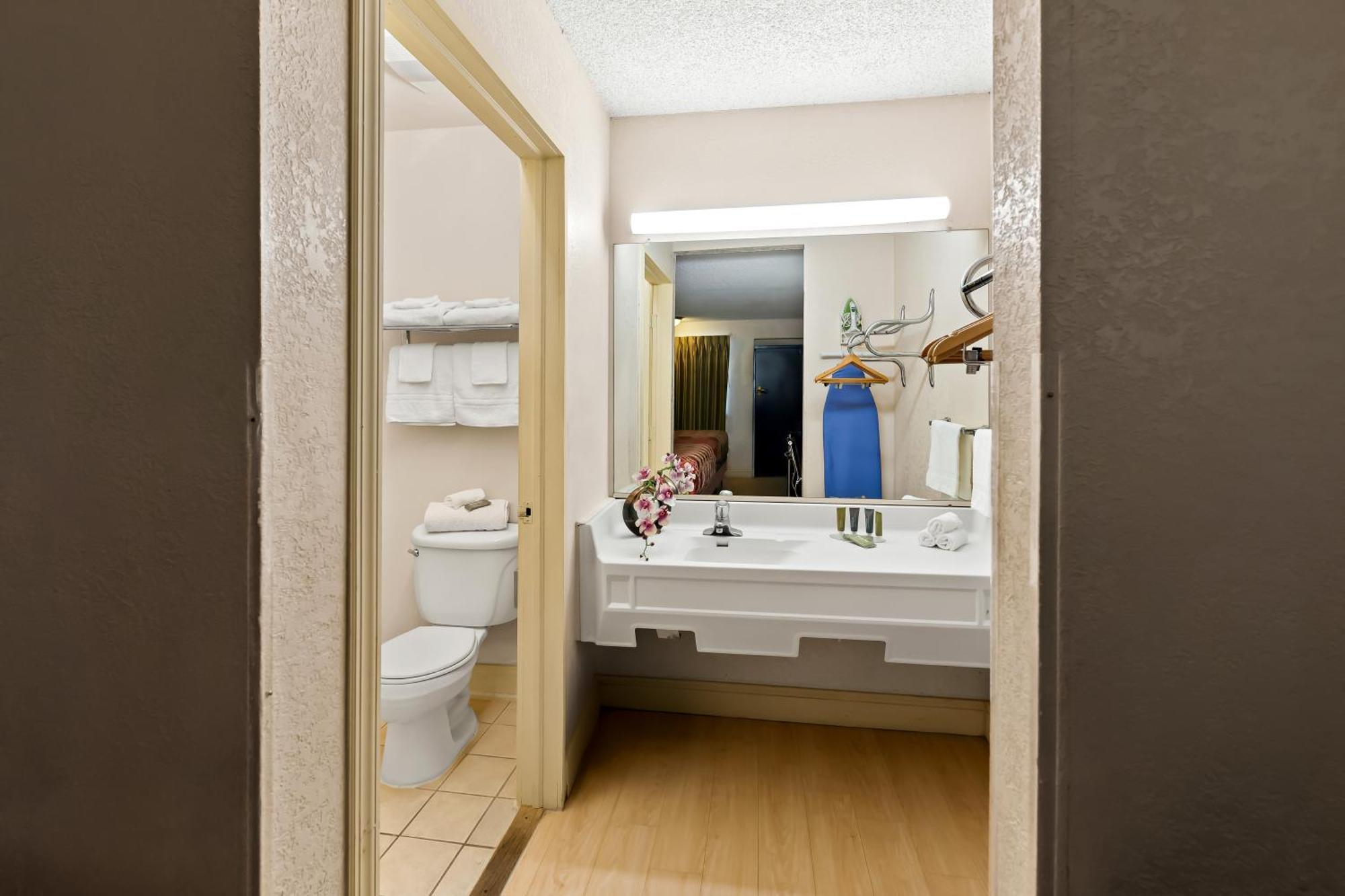 Bellmawr Economy Inn Bellmawr-Philadelphia Area المظهر الخارجي الصورة